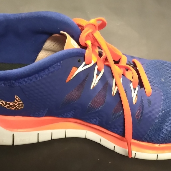 Womans Nike ID Free Run 5.0 Sz 8 Neon y653715-992 - Picture 11 of 13